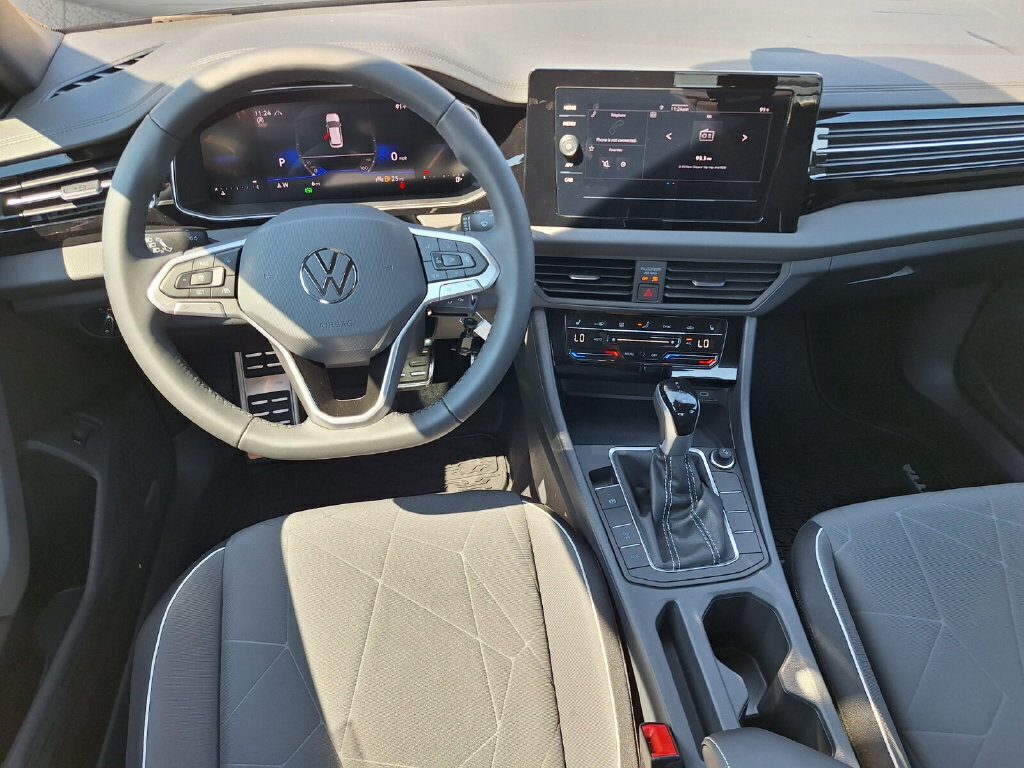 Used 2026 Volkswagen Jetta Sport FWD image 9
