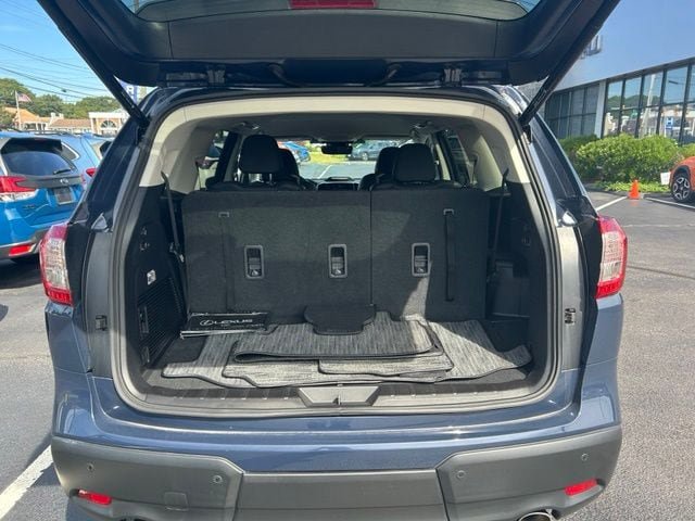 Used 2023 Subaru Ascent Limited AWD/4WD image 10