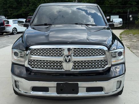 Used 2017 RAM 1500 Laramie AWD/4WD image 3