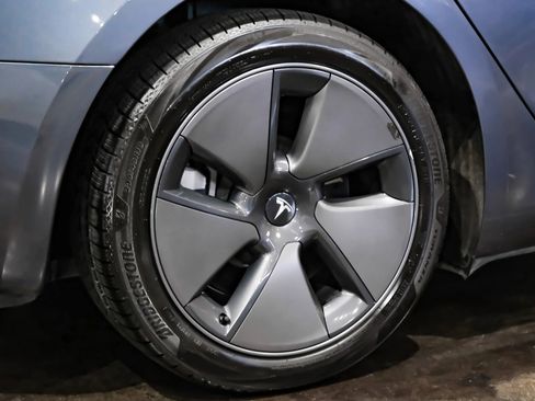 Used 2023 Tesla Model 3 Standard Range image 61