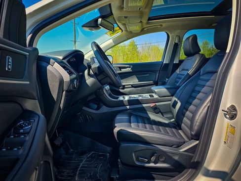 Used 2022 Ford Edge SEL w/ Convenience Package AWD/4WD image 11