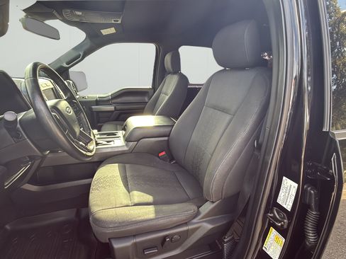 Used 2019 Ford F150 XLT w/ Equipment Group 302A Luxury RWD image 10