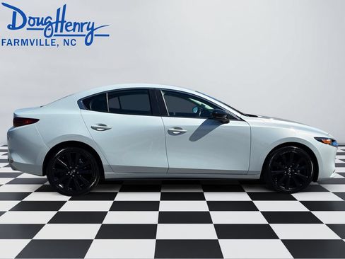 Used 2024 MAZDA MAZDA3 s FWD image 6