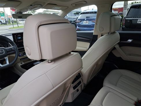 Certified 2023 Audi Q5 2.0T Premium w/ Convenience Package image 26