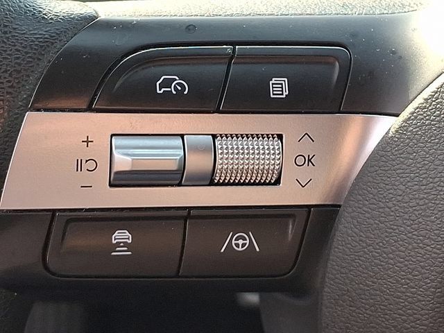 Used 2025 Hyundai Sonata SEL FWD image 21