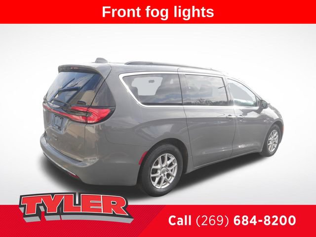 Used 2022 Chrysler Pacifica Touring-L FWD image 8