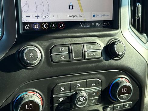 Used 2021 Chevrolet Silverado 2500 LTZ w/ LTZ Convenience Package image 29