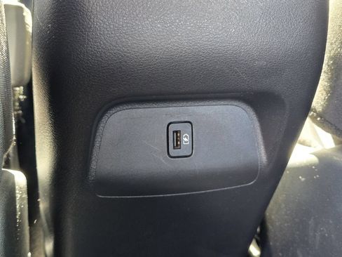 Used 2024 Nissan Sentra SV FWD image 24