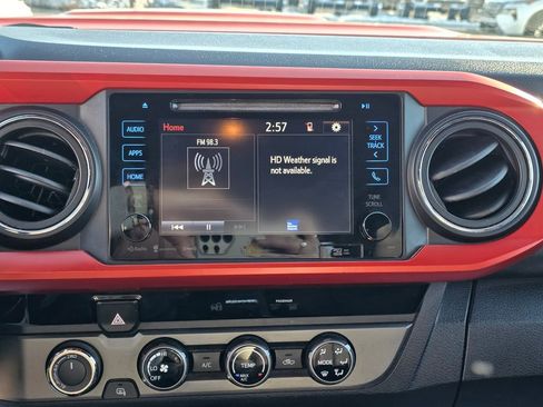 Used 2017 Toyota Tacoma SR5 image 21