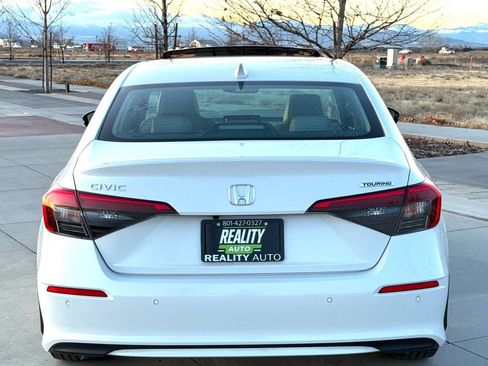 Used 2024 Honda Civic Touring image 7