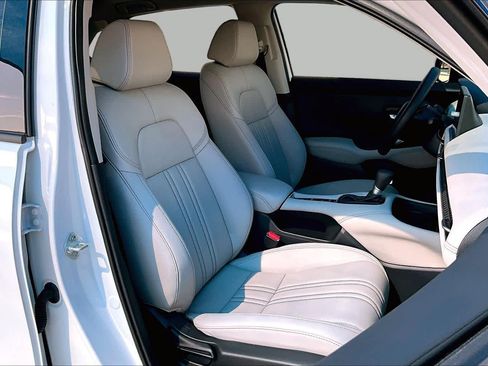 Used 2027 Honda HR-V EX-L image 9