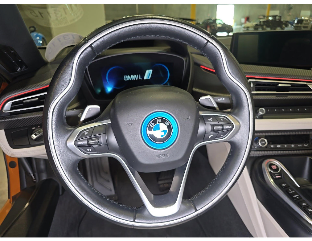 Used 2019 BMW i8 Roadster AWD/4WD image 9