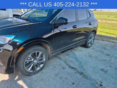 Used 2023 Buick Encore GX Select w/ Sport Touring Package FWD image 3