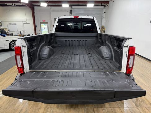 Used 2022 Ford F350 Platinum AWD/4WD image 8