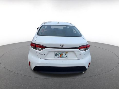 Used 2025 Toyota Corolla LE image 6