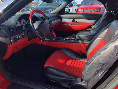 Used 2003 Ford Thunderbird image 16