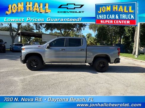 Used 2020 Chevrolet Silverado 1500 Custom Trail Boss w/ Custom Convenience Package AWD/4WD image 4