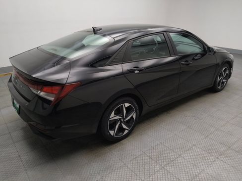 Used 2023 Hyundai Elantra SEL w/ Convenience Package FWD image 10