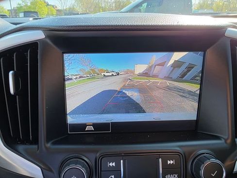 Used 2022 GMC Terrain SLE w/ Driver Convenience Package AWD/4WD image 31