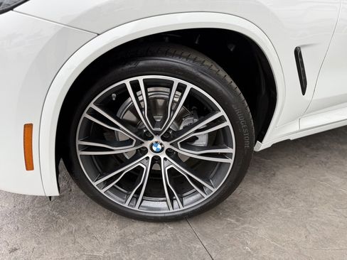 Used 2023 BMW X4 xDrive30i w/ M Sport Package image 4