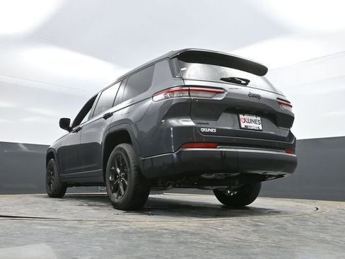 Used 2024 Jeep Grand Cherokee L Laredo AWD/4WD image 52