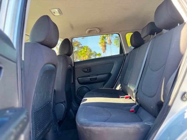 Used 2013 Kia Soul FWD image 26