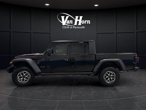 Used 2024 Jeep Gladiator Rubicon w/ Technology Group AWD/4WD image 12