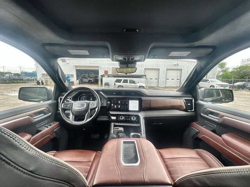 Used 2022 GMC Sierra 1500 Denali Ultimate AWD/4WD image 19