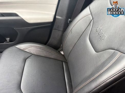 Certified 2022 Jeep Compass Limited image 30