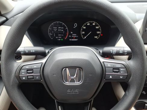 Used 2026 Honda HR-V LX image 12