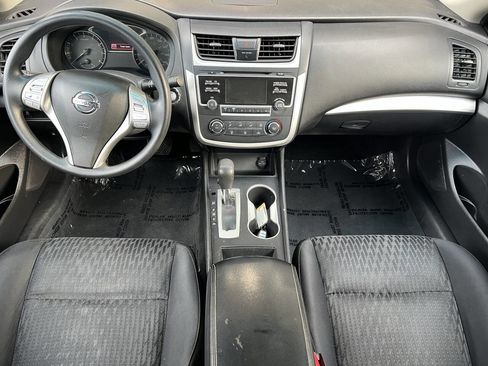 Used 2017 Nissan Altima 2.5 S w/ Power Driver Seat Package FWD image 13