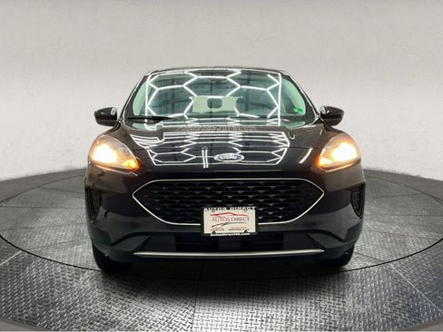 Used 2021 Ford Escape SE image 3