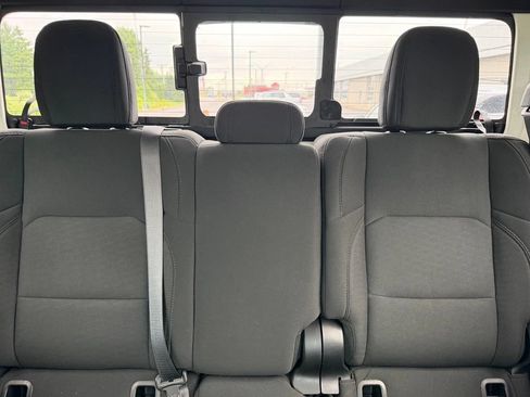 Used 2020 Jeep Gladiator Sport w/ Quick Order Package 24S AWD/4WD image 15