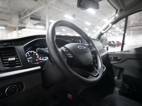Used 2024 Ford Transit 250 Low Roof AWD w/ Exterior Upgrade Package image 8