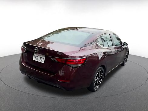 Used 2025 Nissan Sentra SV image 14