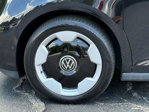 Used 2025 Volkswagen ID. Buzz Pro S RWD image 35