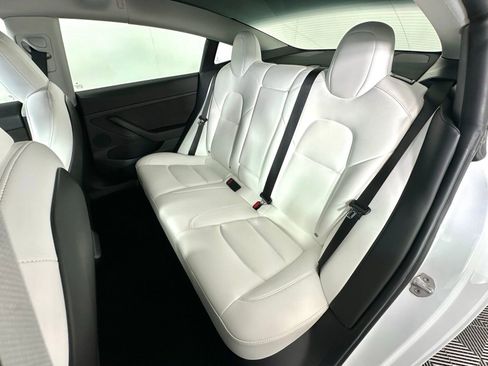 Used 2021 Tesla Model 3 Performance image 29