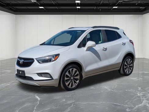 Used 2018 Buick Encore Essence FWD image 1