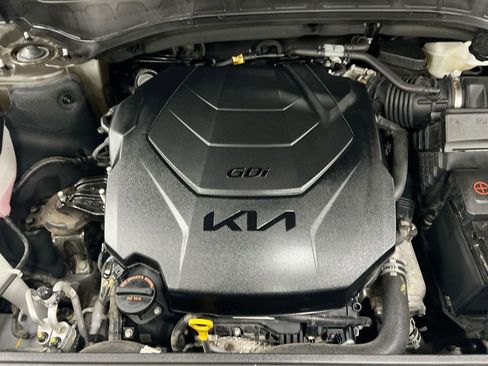 Used 2024 Kia Telluride S image 26