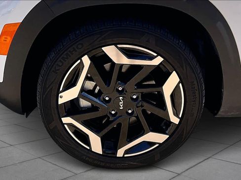 Certified 2024 Kia Seltos SX image 10