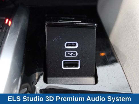 Used 2023 Acura MDX SH-AWD w/ Advance Package image 19