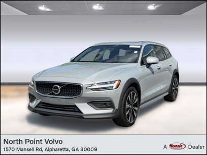 Used 2025 Volvo V60 B5 Cross Country Ultra