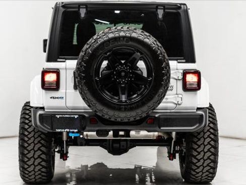Used 2023 Jeep Wrangler Unlimited image 8