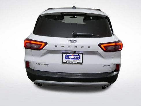 Used 2026 Ford Escape Active w/ Cold Weather Package AWD/4WD image 4