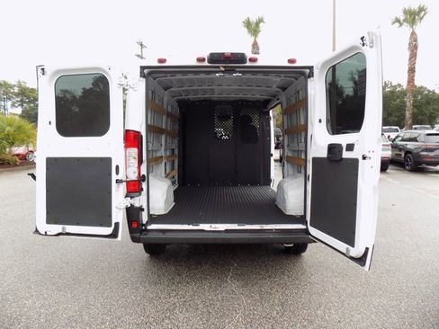 Used 2023 RAM ProMaster 2500 image 4