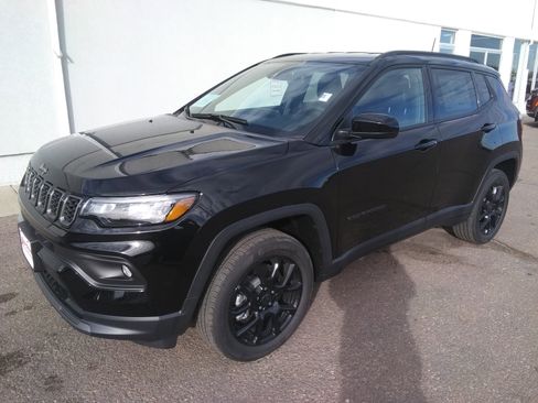 New 2026 Jeep Compass Latitude AWD/4WD image 2