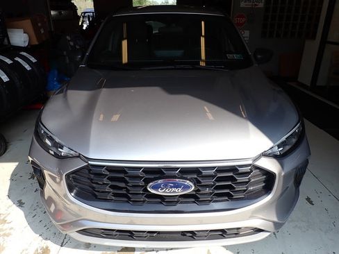 Used 2023 Ford Escape ST-Line w/ Tech Pack #1 AWD/4WD image 5