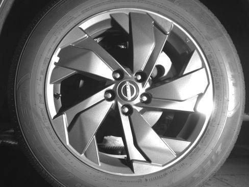 Used 2025 Nissan Rogue SV image 14