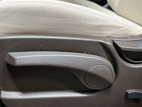 Used 2018 Hyundai Santa Fe Sport image 20