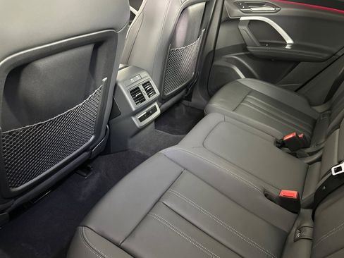 Used 2025 Audi Q5 Premium w/ 19" Wheel Package image 11